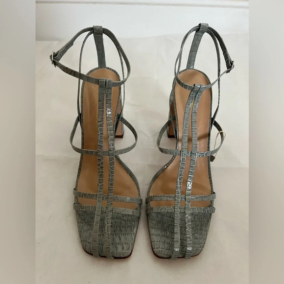 Cartechini Collections Womens Light Blue Slingbacks Size 9 US 40 EU NWT - Picture 2 of 11